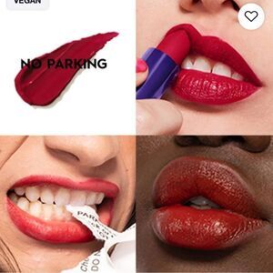 💋Urban Decay Vice Lipstick in No Parking a deep blue red shade 💋